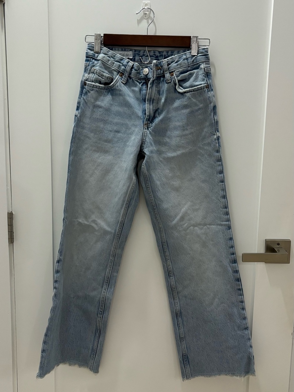 Zara Classic High-Rise Light Blue Straight Jeans - Women